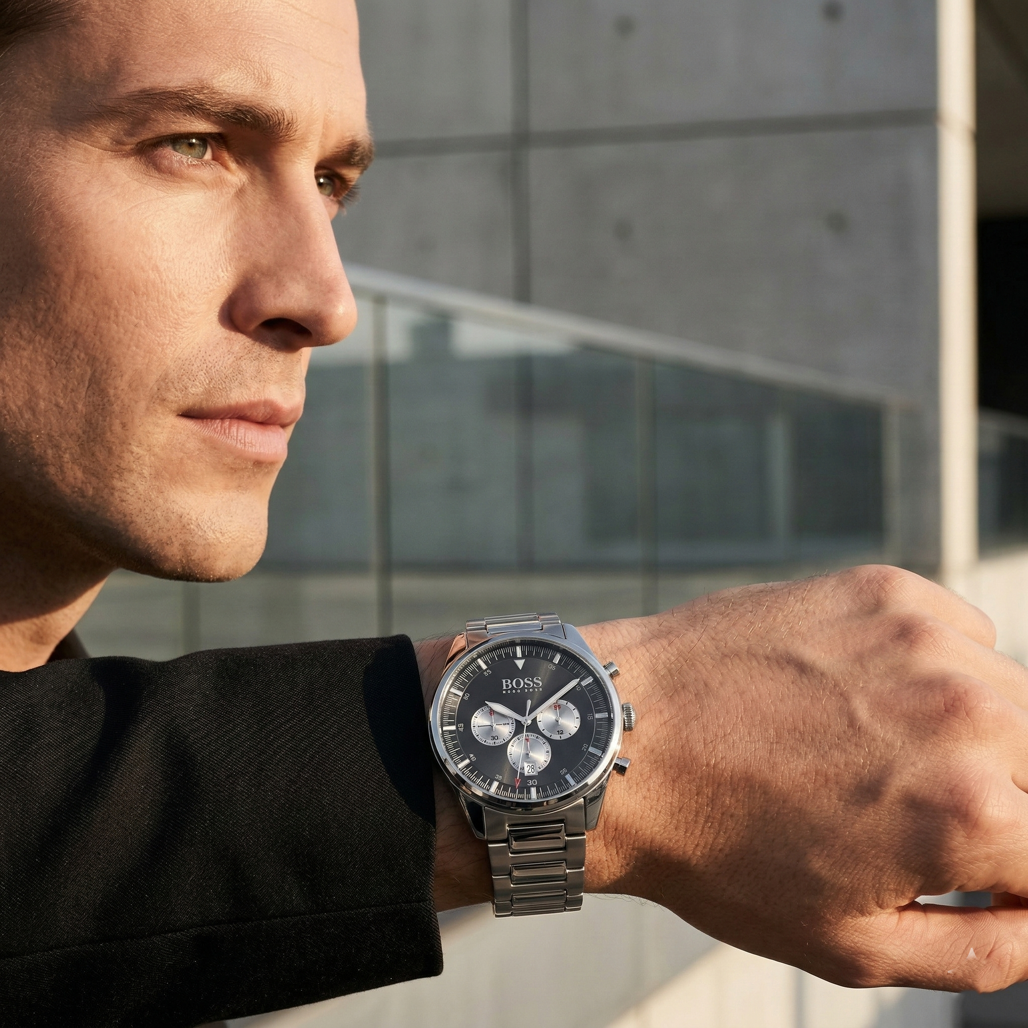 Hugo Boss Pioneer 1513712 44mm Men’s Chronograph Watch – Black Dial & Silver-tone Stainless Steel Link Bracelet