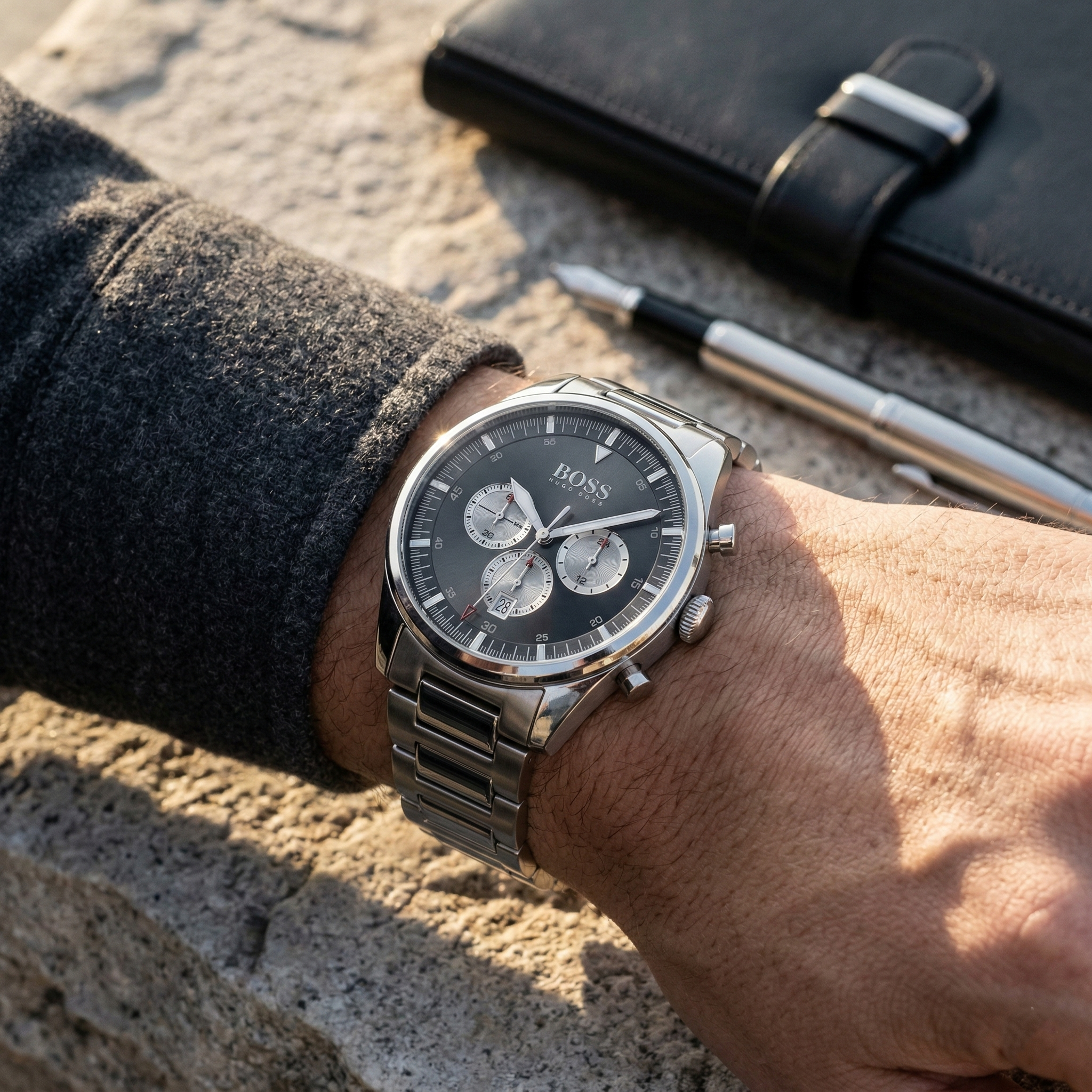 Hugo Boss Pioneer 1513712 44mm Men’s Chronograph Watch – Black Dial & Silver-tone Stainless Steel Link Bracelet