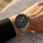Hugo Boss Volane 1513949 44mm Men’s Chronograph Watch – Black Dial & Silver-tone Stainless Steel Link Bracelet