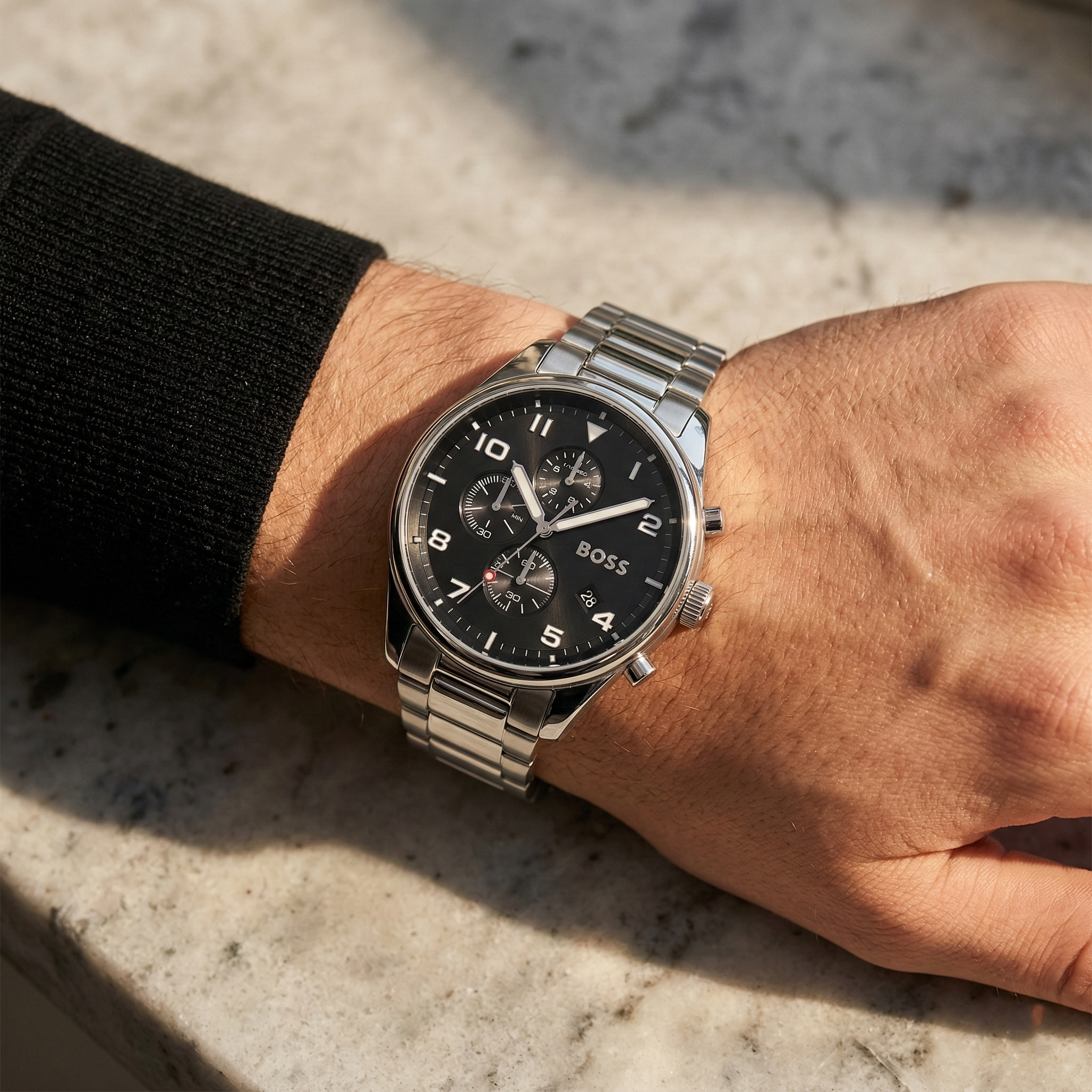 Hugo Boss View 1514008 44mm Men’s Chronograph Watch – Black Dial & Silver-tone Stainless Steel Link Bracelet