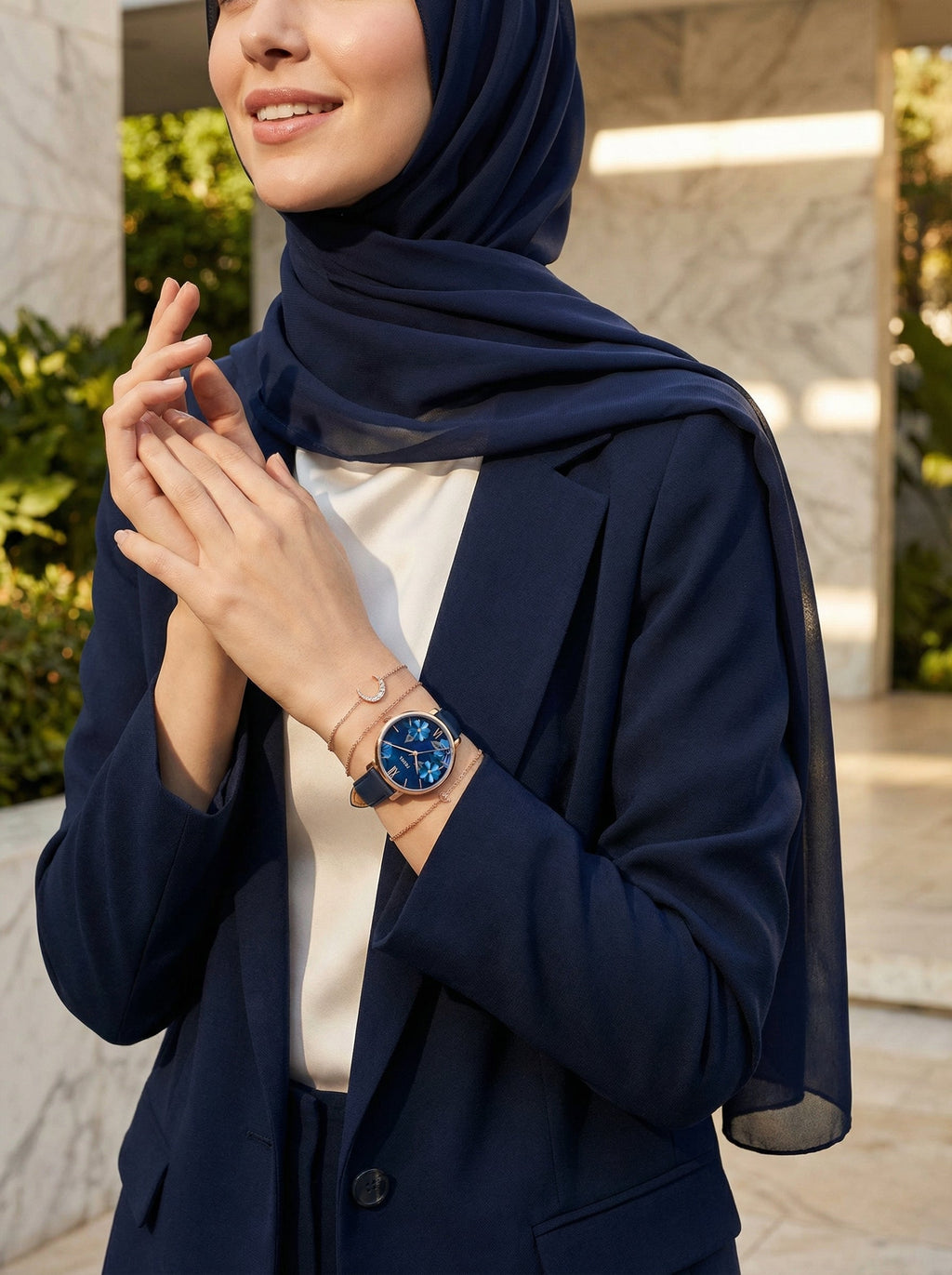 Fossil Carlie Mini ES4673 28mm Women’s Watch – Navy Floral Dial, Rose Gold-Tone Case & Leather Strap
