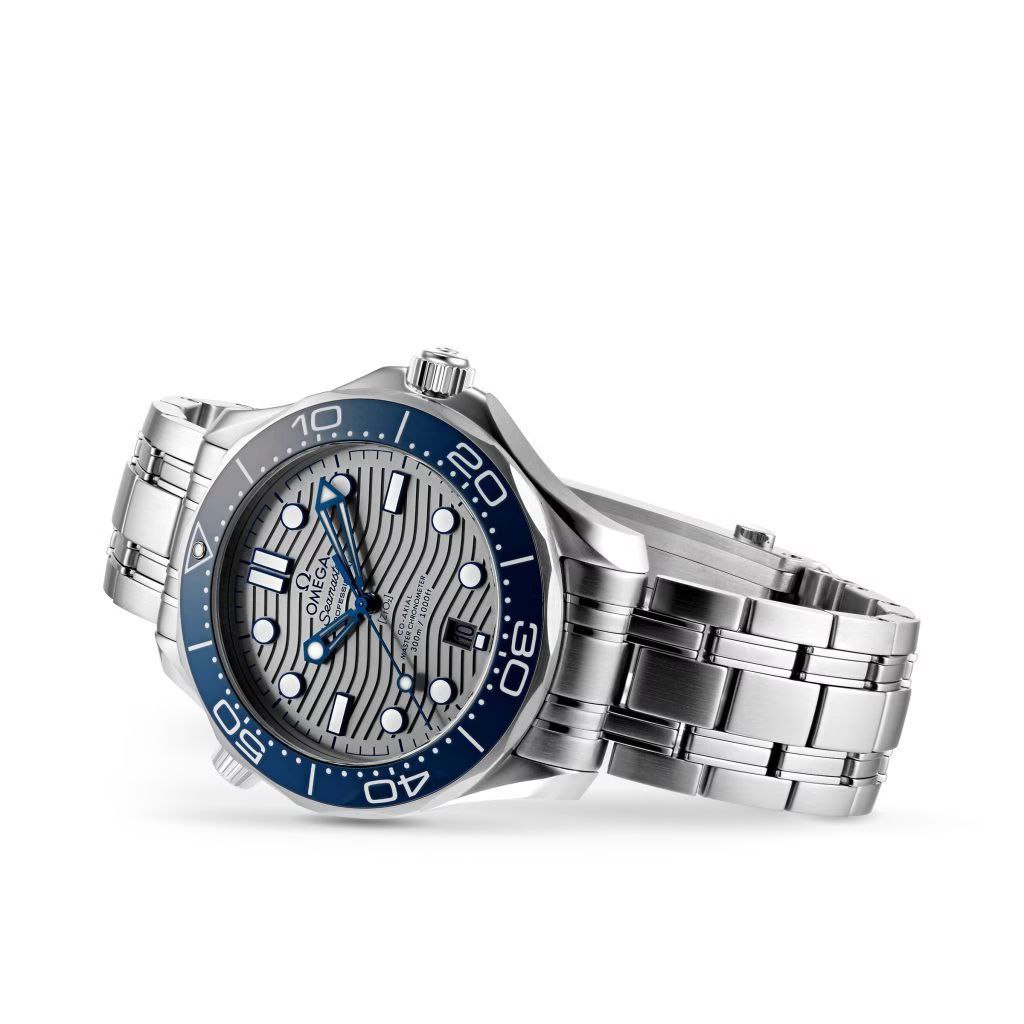 Omega Seamaster Diver 300M 42mm Master Quality Watch – Grey Dial, Blue Bezel & Stainless Steel Mesh Bracelet