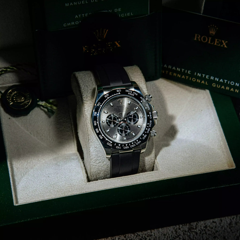 Rolex Cosmograph Daytona Master Quality Watch – Grey Dial, Black Ceramic Bezel & Oysterflex Rubber Strap