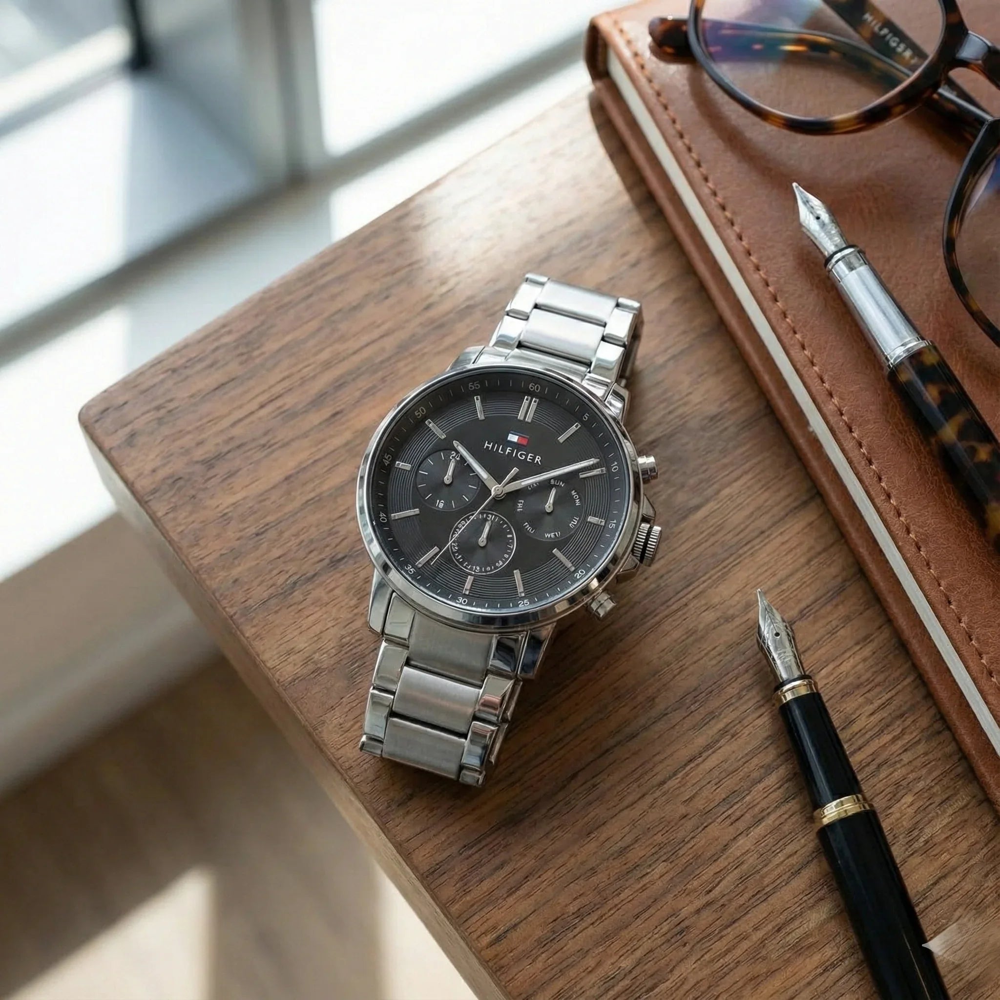 Tommy Hilfiger Signature 1710667 Men's Chronograph Watch – Black & Silver Stainless Steel Bracelet
