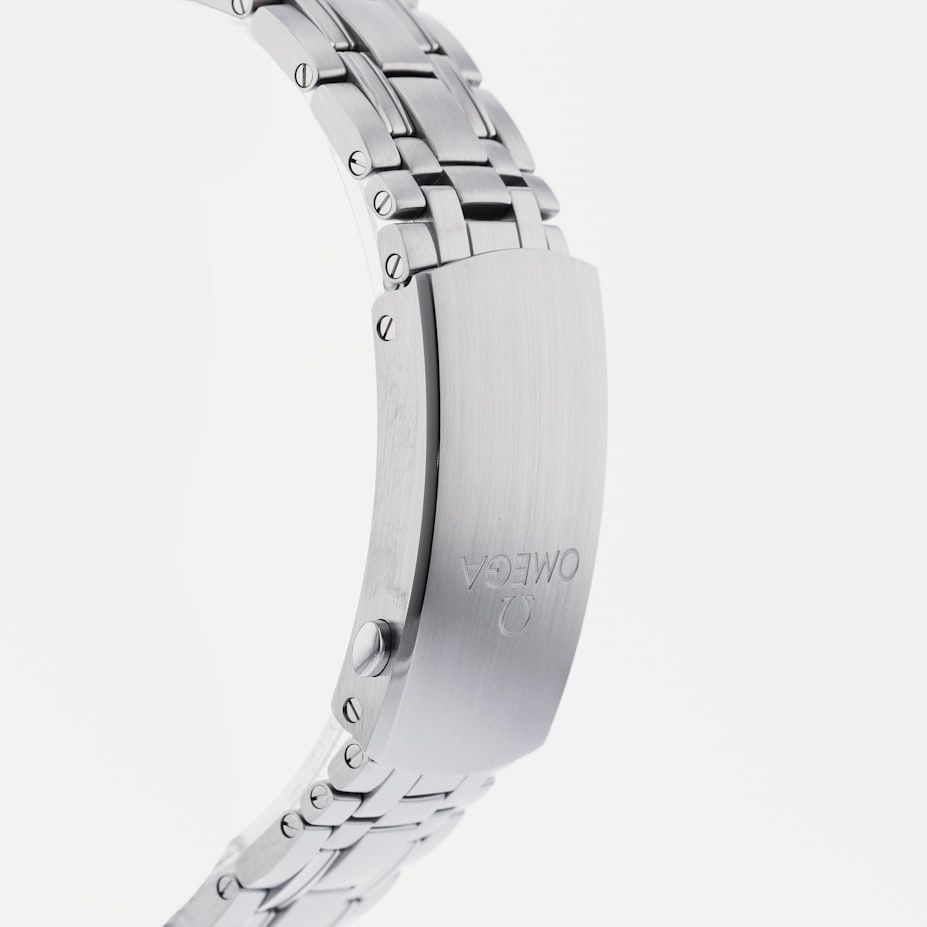 Omega Seamaster Diver 300M 42mm Master Quality Watch – White Dial, Blue Bezel & Stainless Steel Bracelet