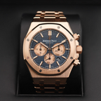 Audemars Piguet Royal Oak Men's Quartz Watch – Black with Silver Stainless Steel Bracelet