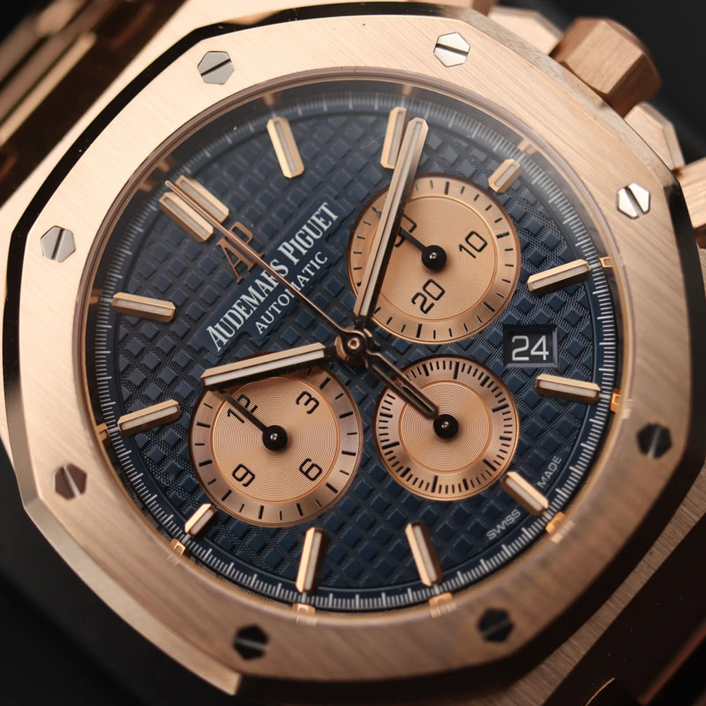 Audemars Piguet Royal Oak Men's Quartz Watch – Black with Silver Stainless Steel Bracelet