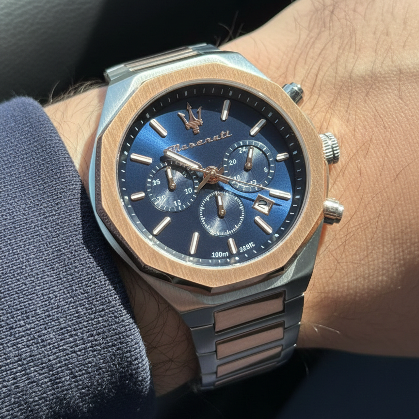 Maserati Stile R8873642002 45mm Men’s Chronograph Watch – Textured Navy Blue Dial & Two-Tone Link Bracelet