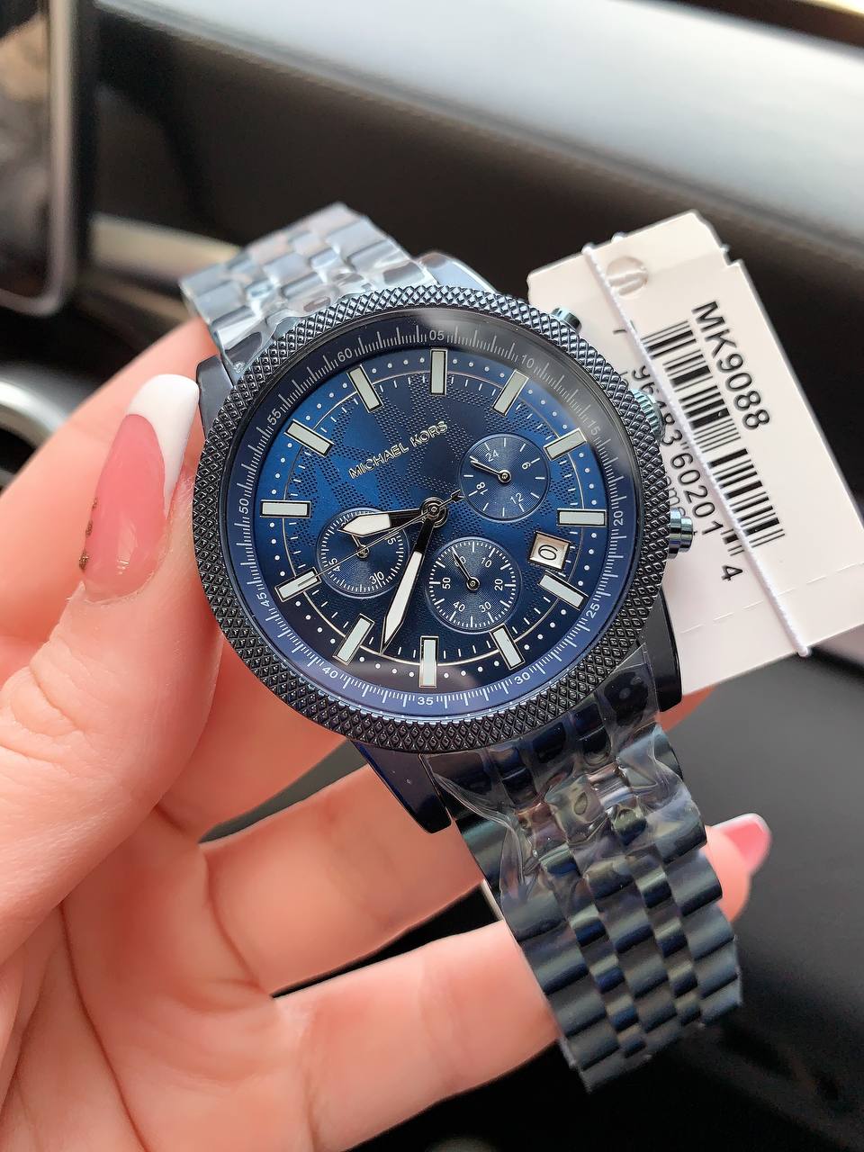 Michael Kors Hutton MK9088 43mm Men's Chronograph Watch – Navy Blue Textured & Navy Blue Stainless Steel Bracelet