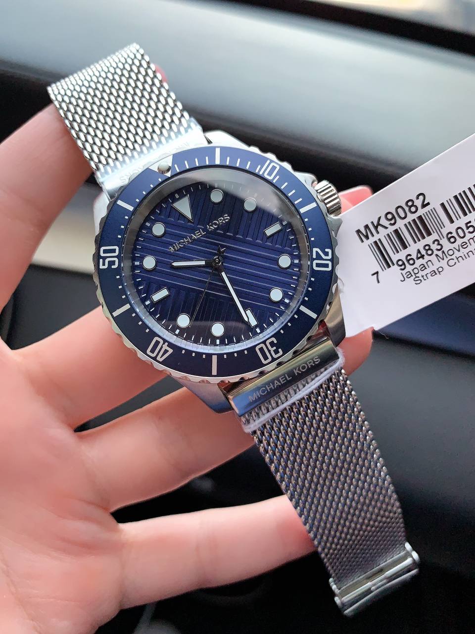Michael Kors Everest MK9082 43mm Men's Quartz Watch – Navy Blue Textured & Silver Stainless Steel Mesh Bracelet