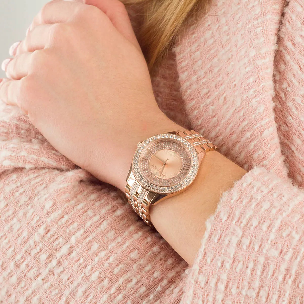 Michael Kors Harlowe MK4710 33mm Women's Quartz Watch – Rose Gold with Rose Gold Stainless Steel Bracelet