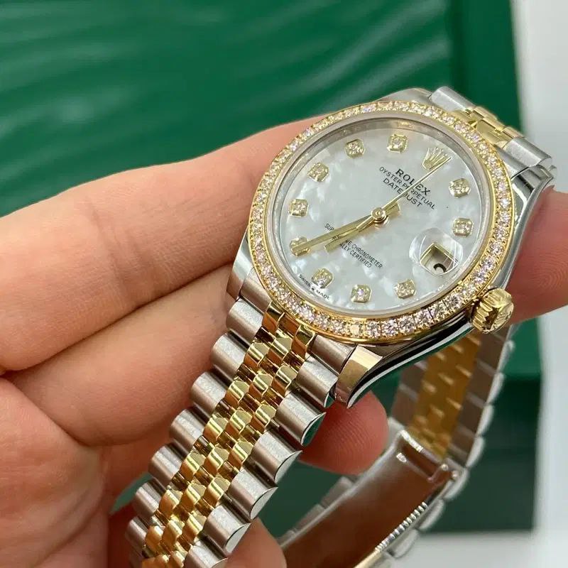 Rolex Datejust 31mm Women’s Master Quality Watch – White Diamond Dial, Yellow Two-Tone Jubilee Bracelet & Yellow Gold-Tone Diamond-Set Bezel