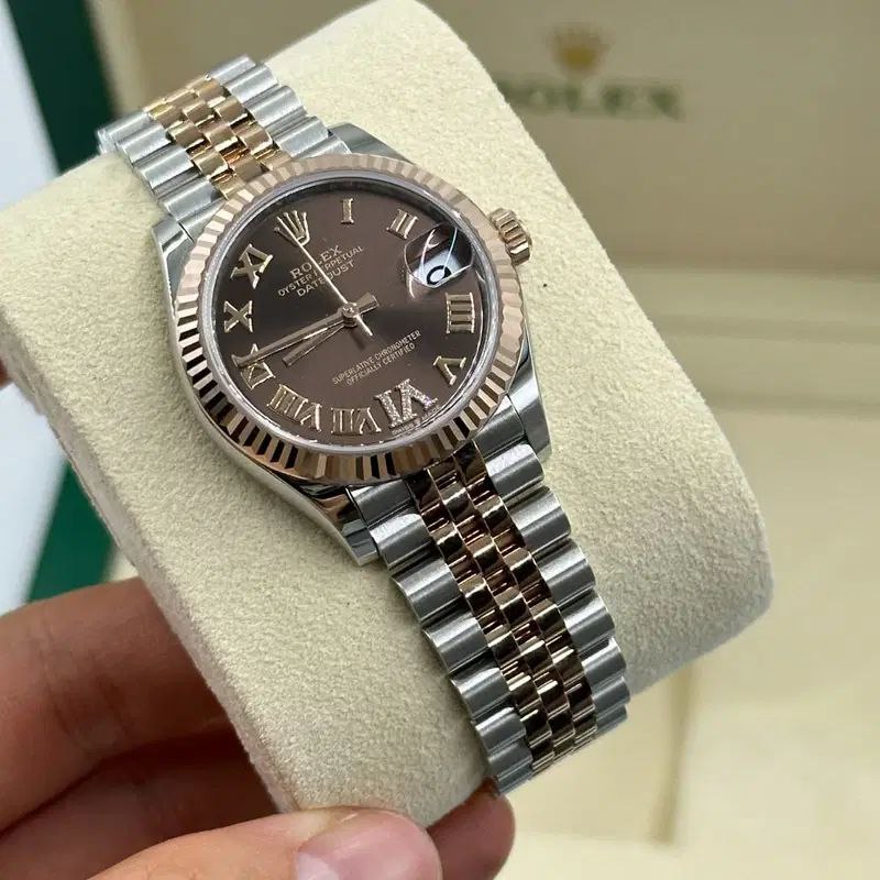 Rolex Datejust 31mm Women’s Master Quality Watch – Chocolate Sunburst Dial, Rose Two-Tone Jubilee Bracelet & Rose Gold-Tone Fluted Bezel